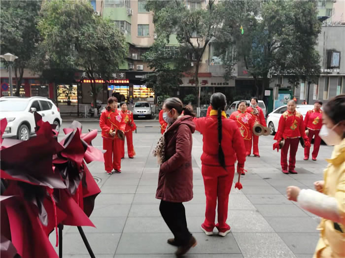 四川中青旅綿陽分社、綿陽市中旅假日旅行社、綿陽自來文化傳播有限公司24H自助售貨服務(wù)盛大開業(yè)