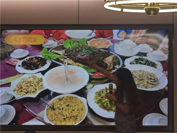 綿陽(yáng)中旅行假日旅行社舉行“什邡號(hào).2025熊貓專(zhuān)列”旅游線路分享會(huì)